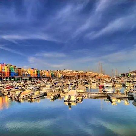 Hébergement de vacances Luxury Townhouse Rafaella2 N/ Sao Rafael *
