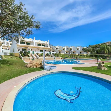 Vakantiehuis Cozy Townhouse Rafaella2 Near Sao Rafael *
