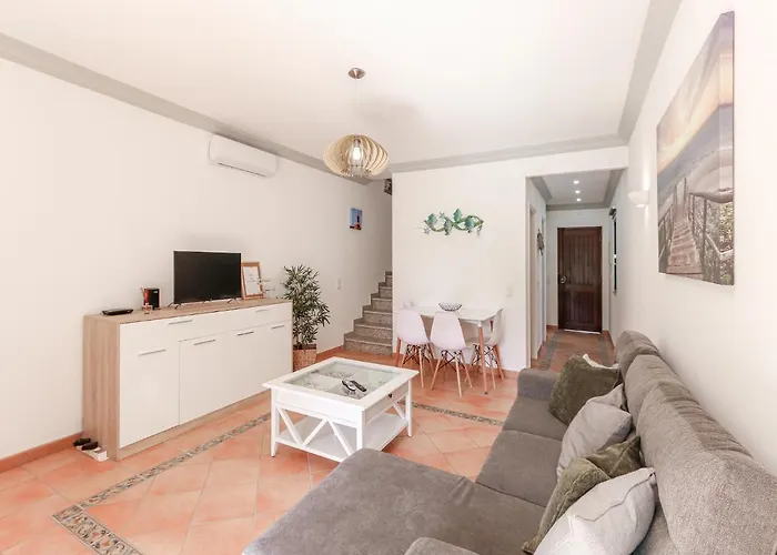 Ferienhaus Cozy Townhouse Rafaella2 Near Sao Rafael Albufeira